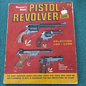 Shooter's Bible Pistol & Revolver Guide - Red Cover